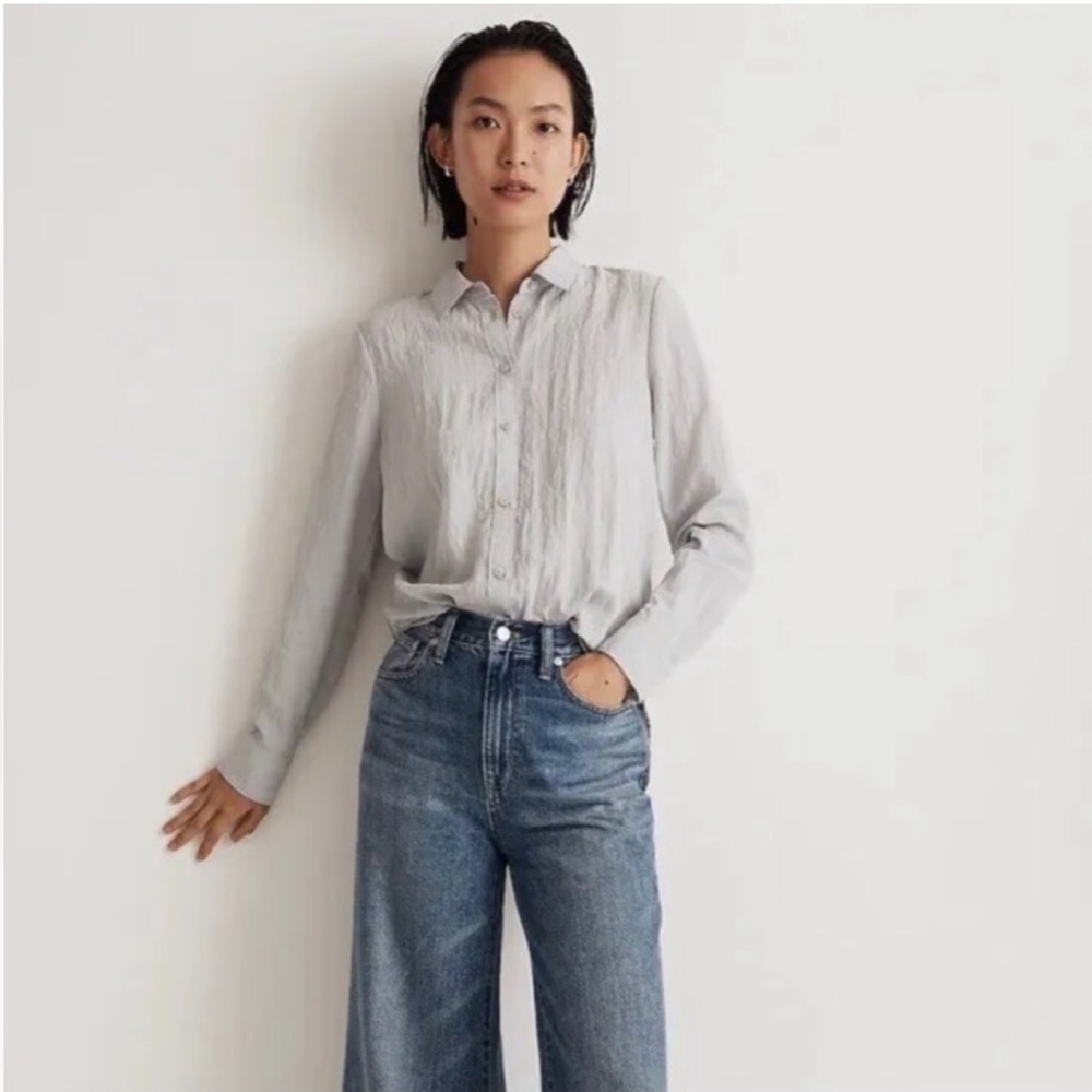 Madewell Crinkled Button Up Shirt in Grey/Silver NN598